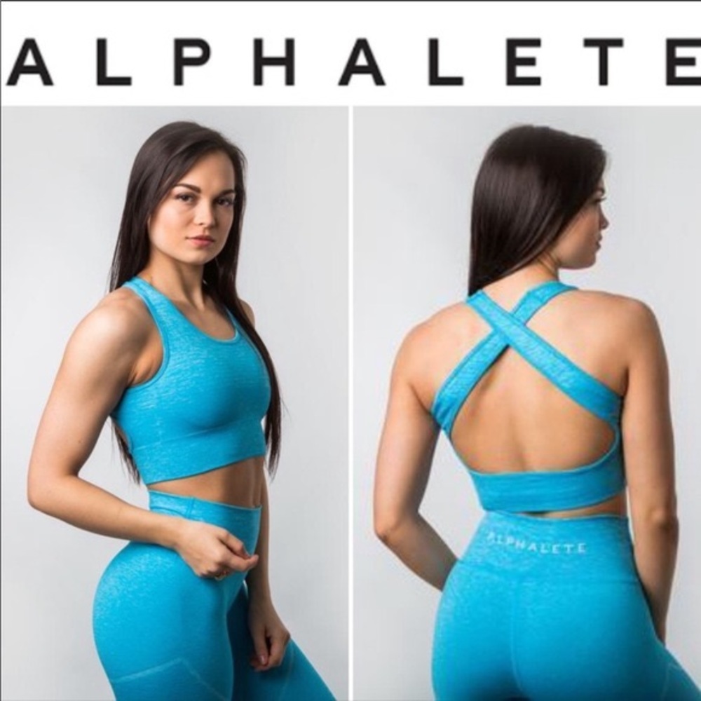 Alphalete Revival Vault Bra